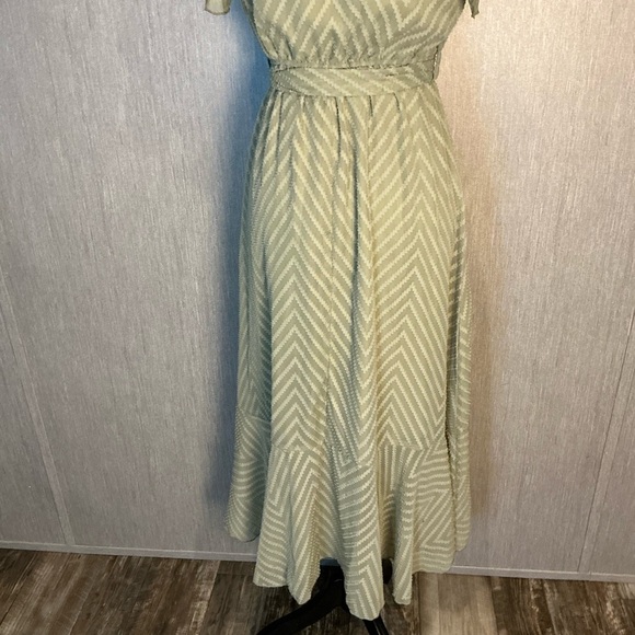 Chic Sage Striped High Low Dress Size XS - Picture 8 of 12